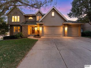 14453 Nelsons Creek Dr, Omaha, NE 68116