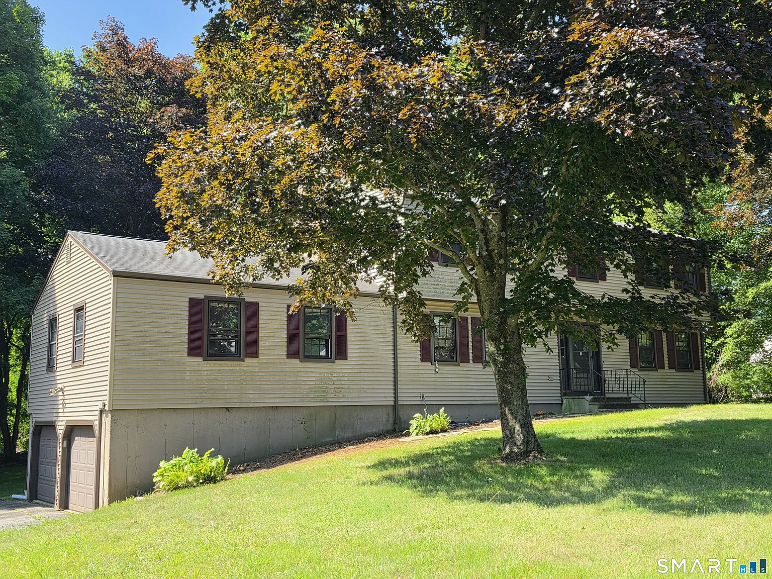 4 bed, 2.5 bath, 3620 sqft, $3,800 — Photo 4
