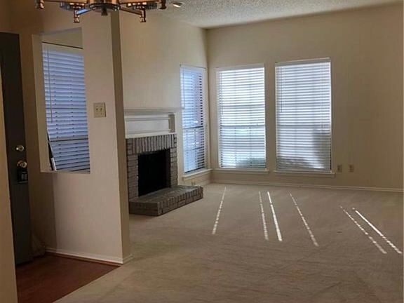 2nd image of 3101 Townbluff Dr APT 914