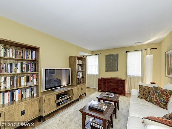 5th image of 6745 Kenwood Forest Ln #35