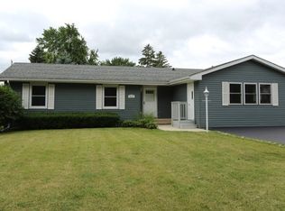 2317 Green St, Crest Hill, IL 60403