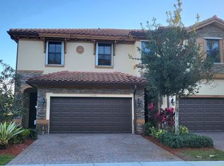 12240 Village Pl, Fort Lauderdale, FL 33325