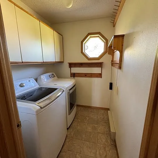 10989 Little Elk Creek Rd — Photo 3