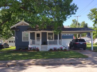 118 E 9th St, Chanute, KS 66720