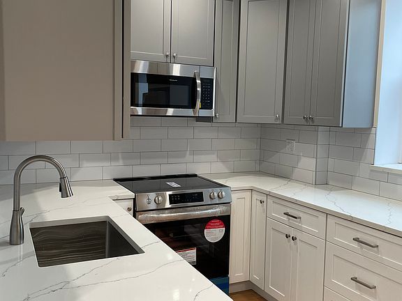 4th image of 290 Clifton Ave Floor 2