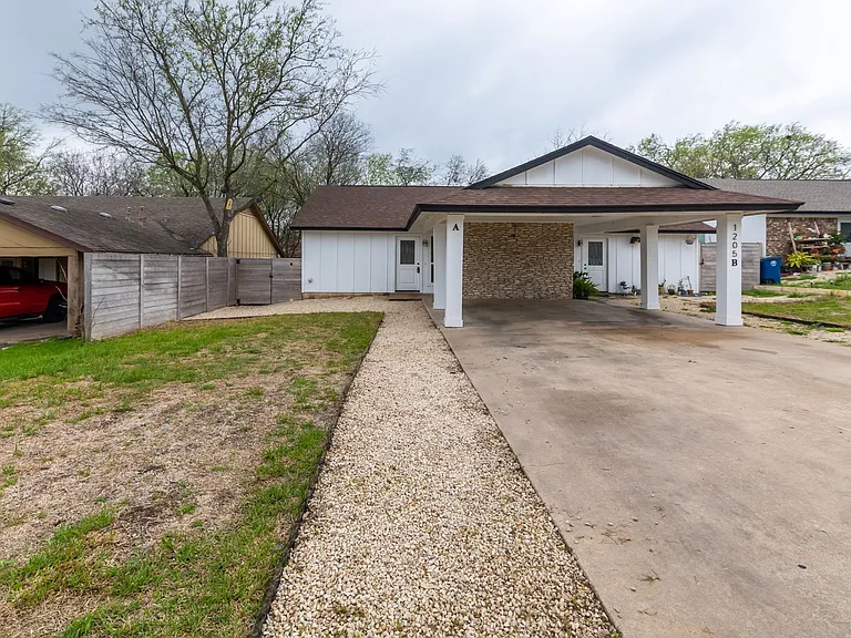 1205 Dobie Dr #A — Photo 17