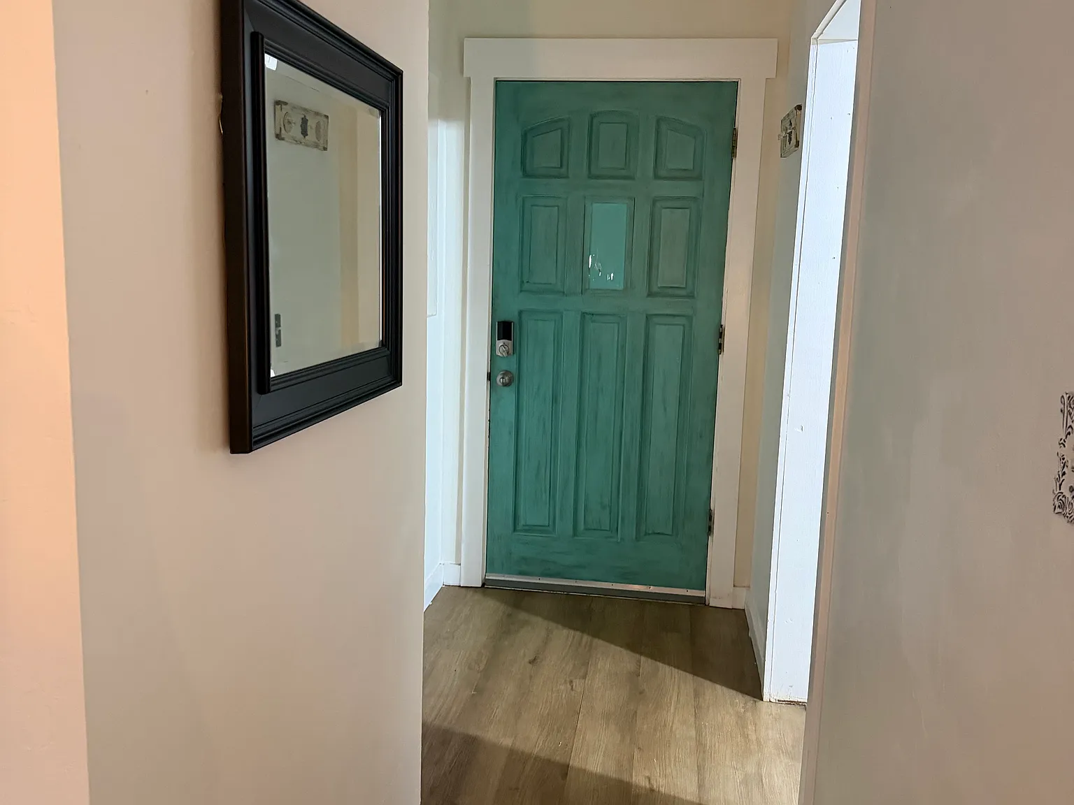 3 bed, 1704 sqft, $2,000 — Photo 4