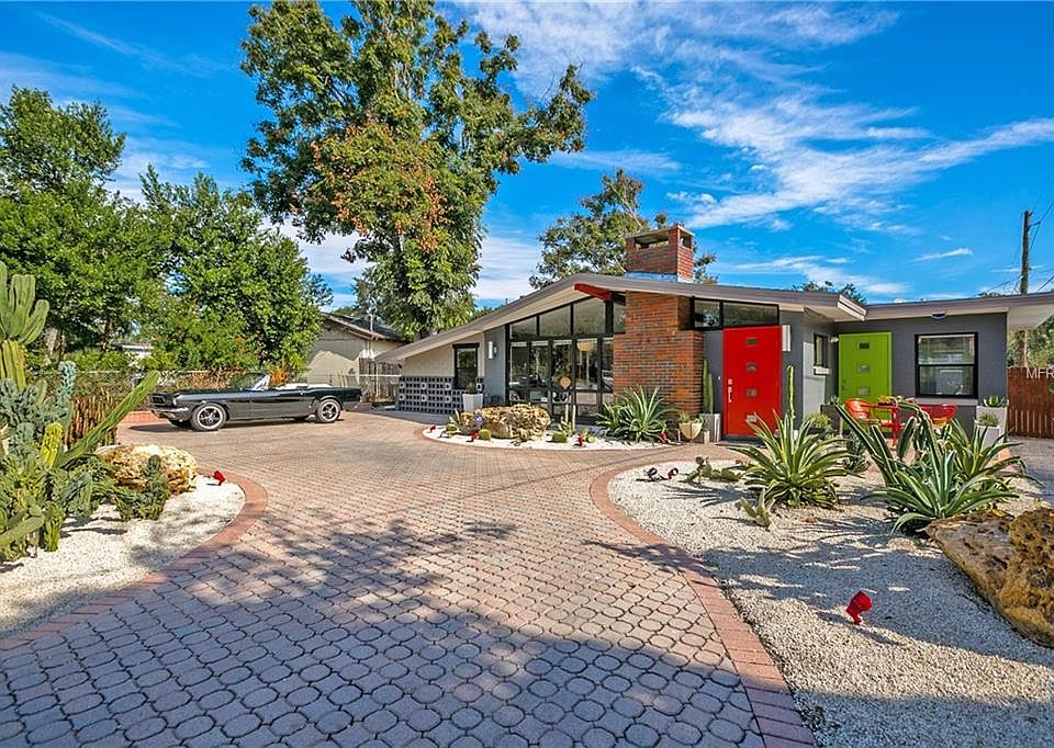 1st image of 3411 S Summerlin Ave