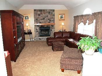 2nd image of 528 Dori Pl
