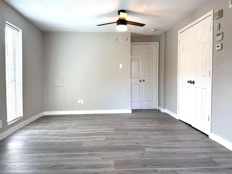3214 Hutchins St #2 — Photo 6