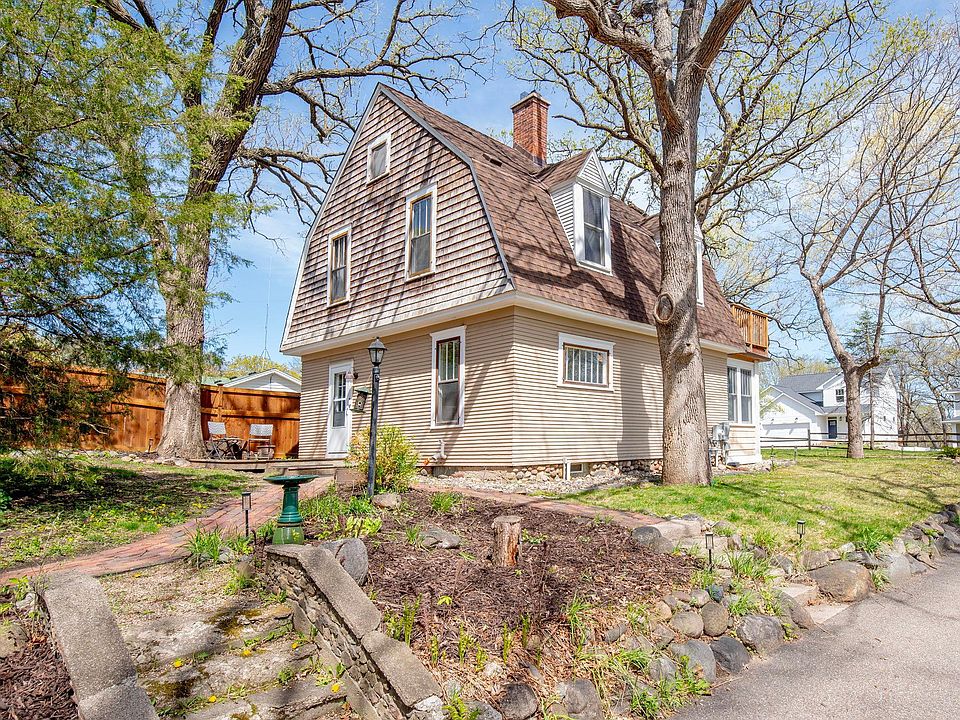 リサです。 5434 Williston Rd, Minnetonka, MN 55345 | Zillow