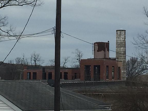 No more than a dozen houses in Lexington can boast of a Dist