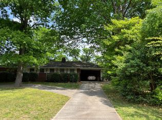2911 Lakawanna Dr, Walkertown, NC 27051