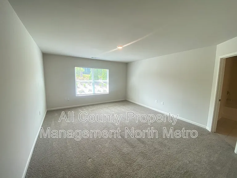 2715 Poppy Ct — Photo 7