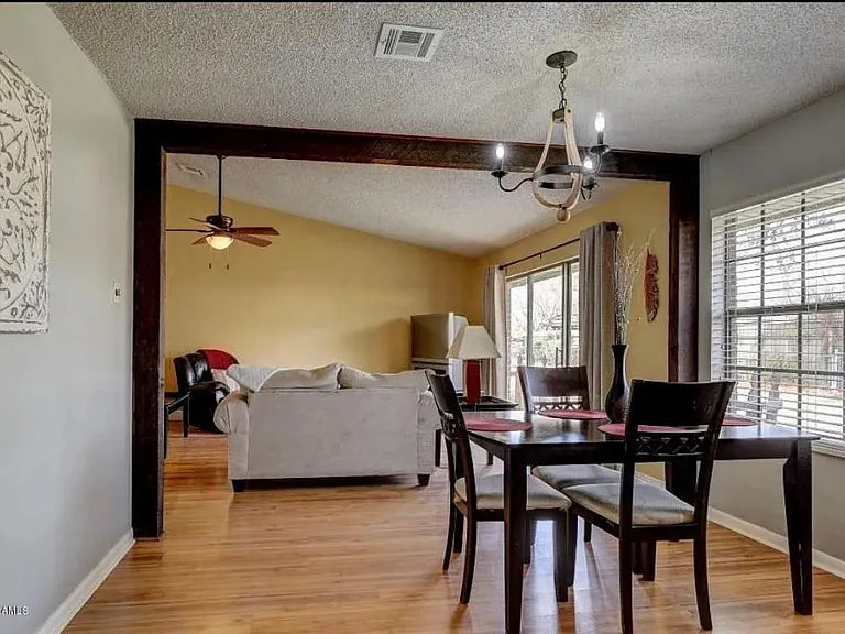 126 Castle Row #HOUSE — Photo 11
