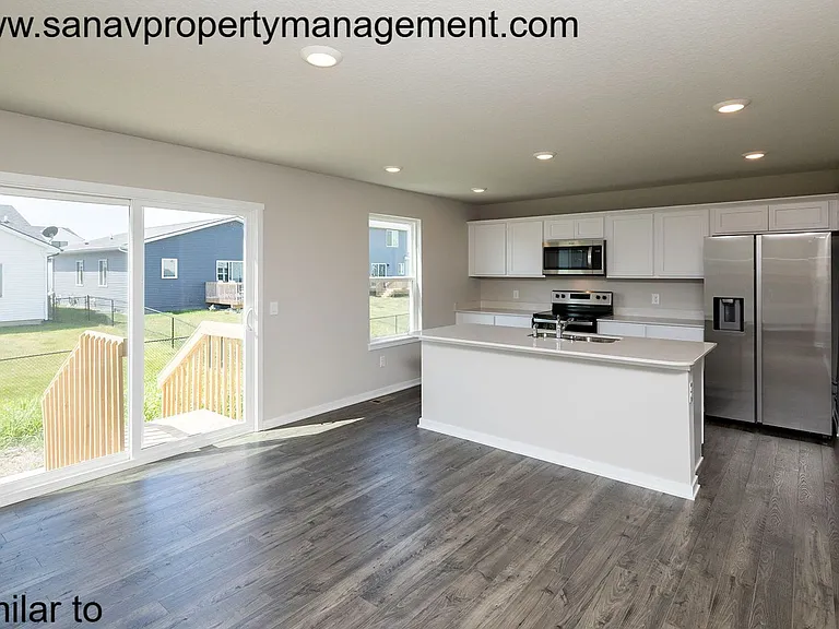 515 Elizabeth Ln NW — Photo 9