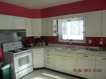 2nd image of 119 Willow St