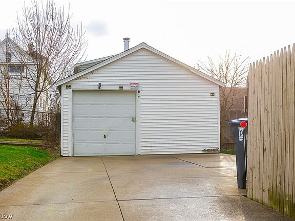 5th image of 2125 10th St SW