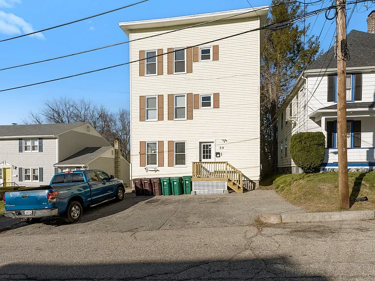 59 Fairlawn Ave #3 — Photo 3
