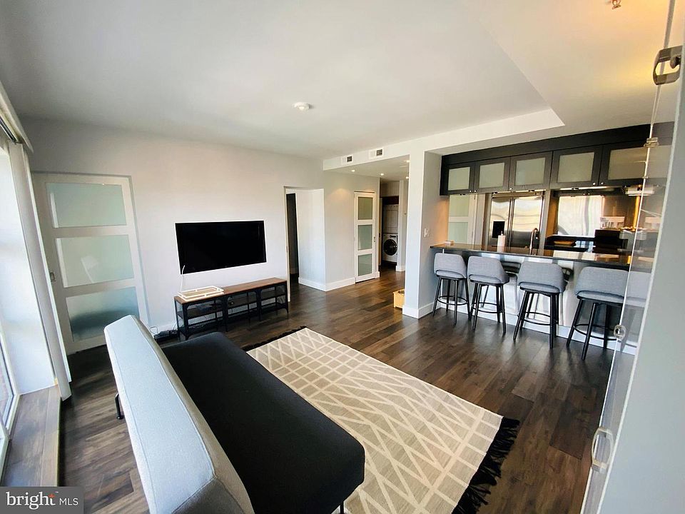 1st image of 250 President St Unit 611