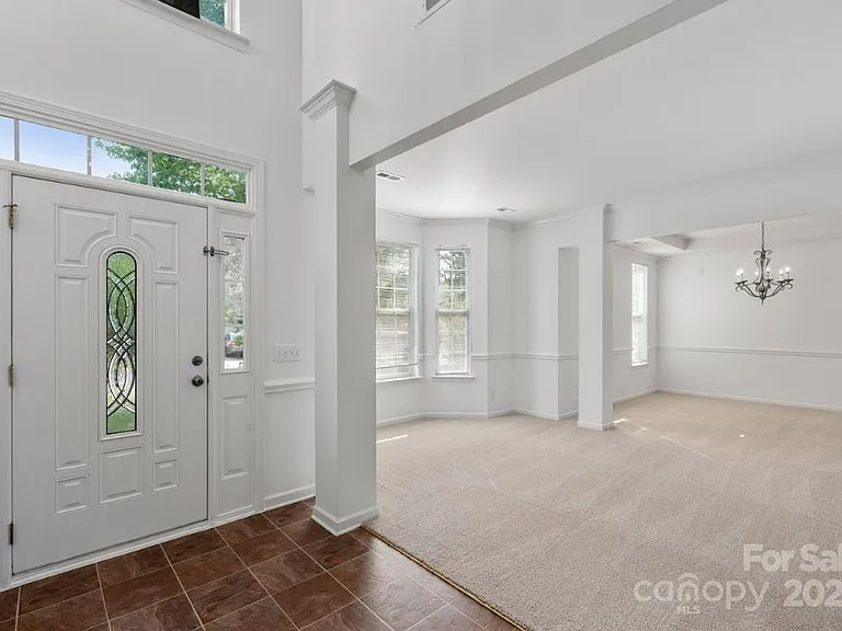 10922 Sedgemoor Ln — Photo 6