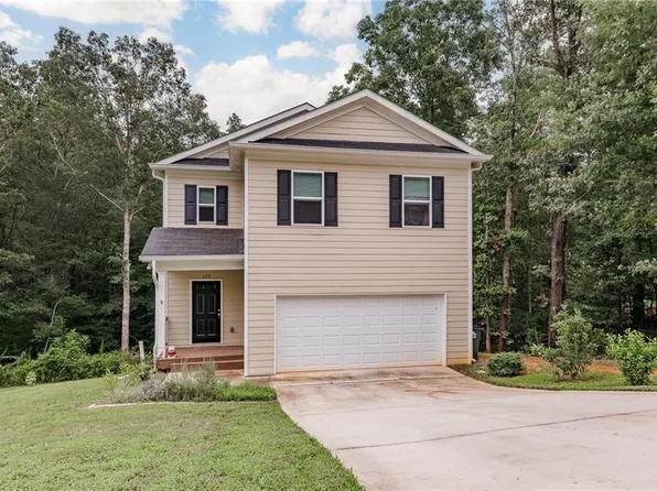 103 Three Rivers Ct, Hull, GA 30646