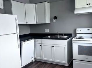 1357-1359.5 W 4th St, Kimberly, WI 54136