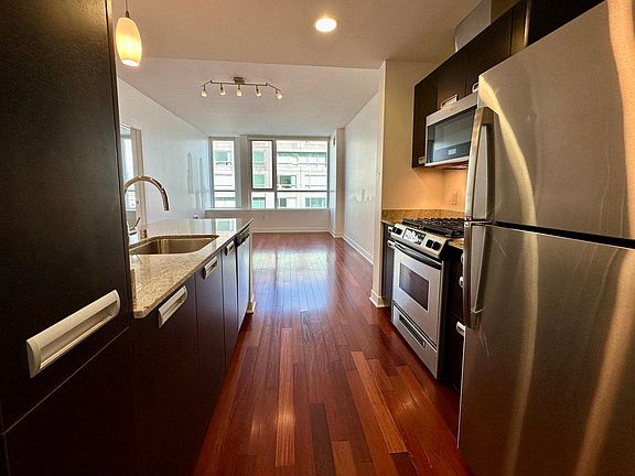 2nd image of 300 Berry St Unit 1402