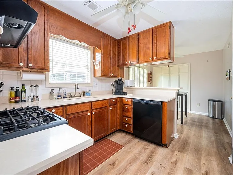 4015 Paloverde Dr NW — Photo 10
