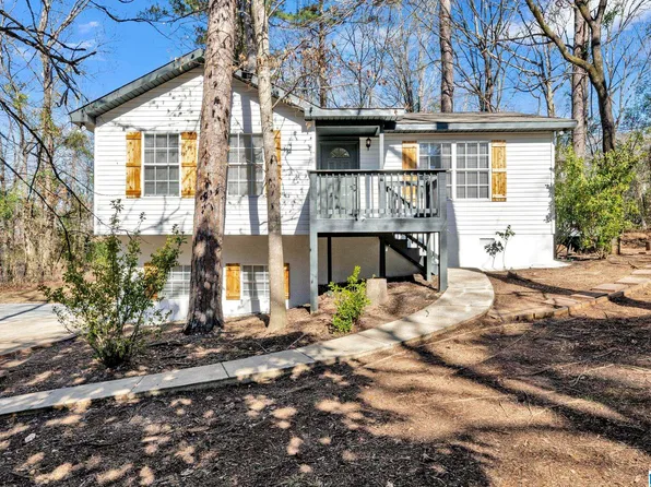 22 Oak Ln, Childersburg, AL 35044