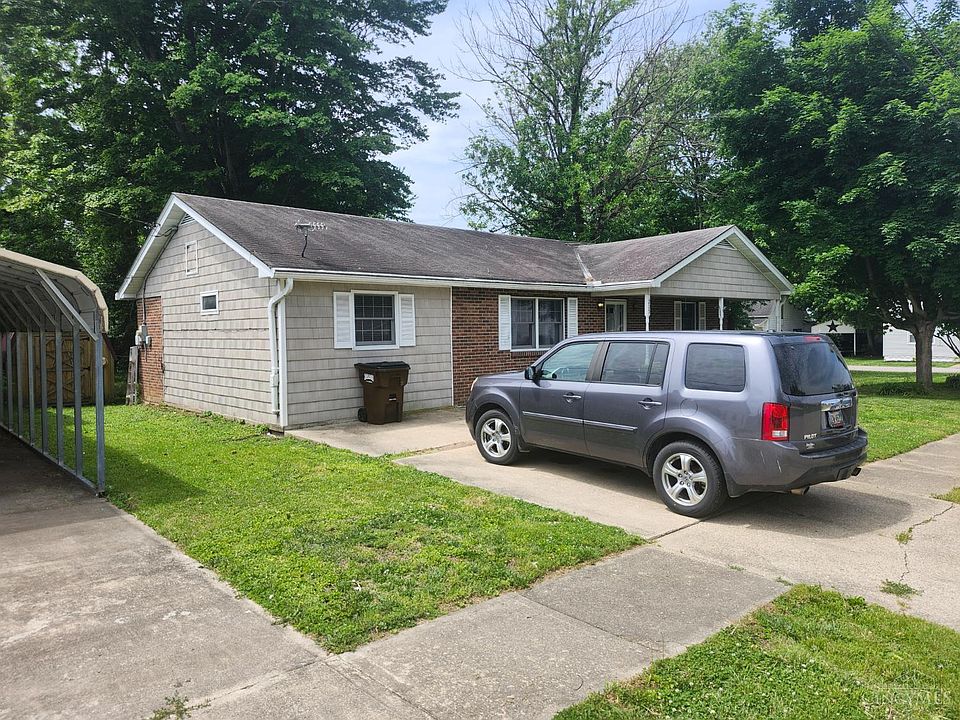 1st image of 205 W 2nd St