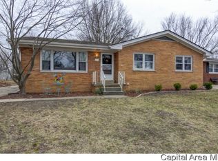 612 Witherspoon Dr, Springfield, IL 62704