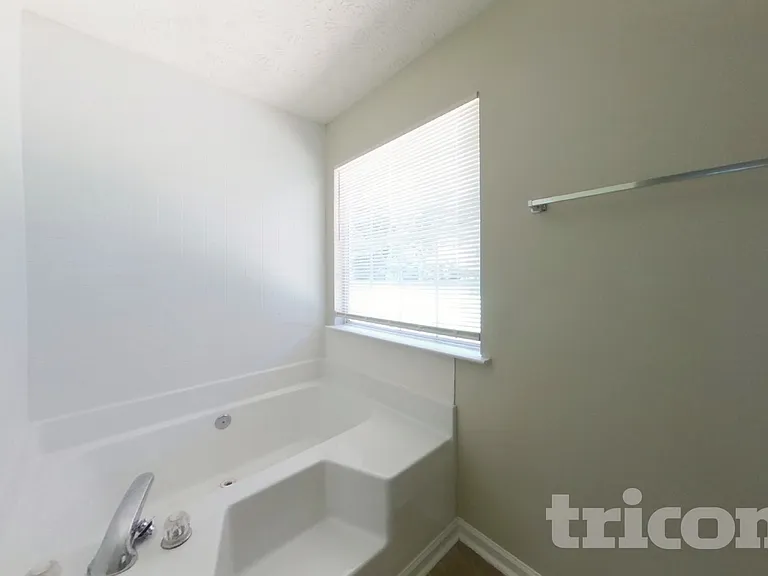 10 Cardinal Ct — Photo 9