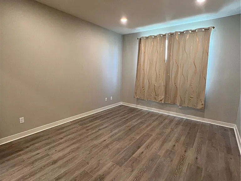 7358 Parker Ln — Photo 15