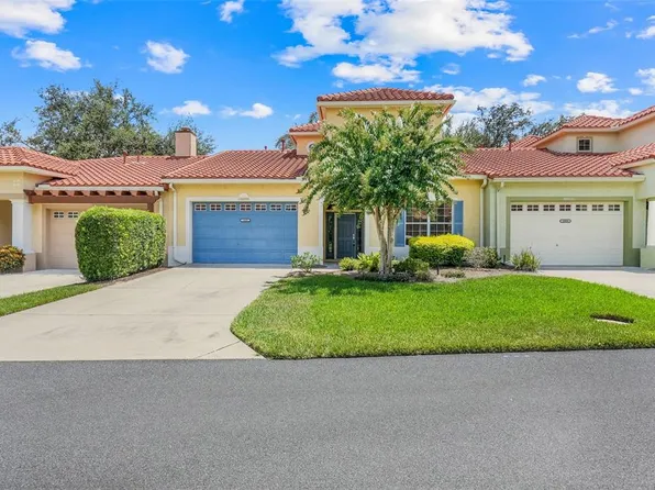 1042 Avenida Sonoma, Lady Lake, FL 32159