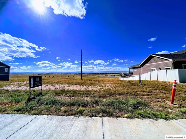 1810 Geronimo Way, Laramie, WY 82070