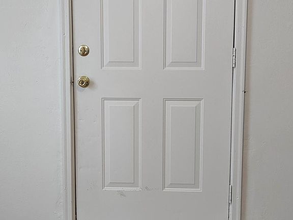 5th image of 10 Easton St