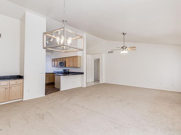4th image of 2510 S Essex