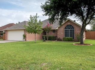 1323 Hyde Park Blvd, Cleburne, TX 76033