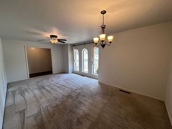 4th image of 1416 Pine Oak Dr
