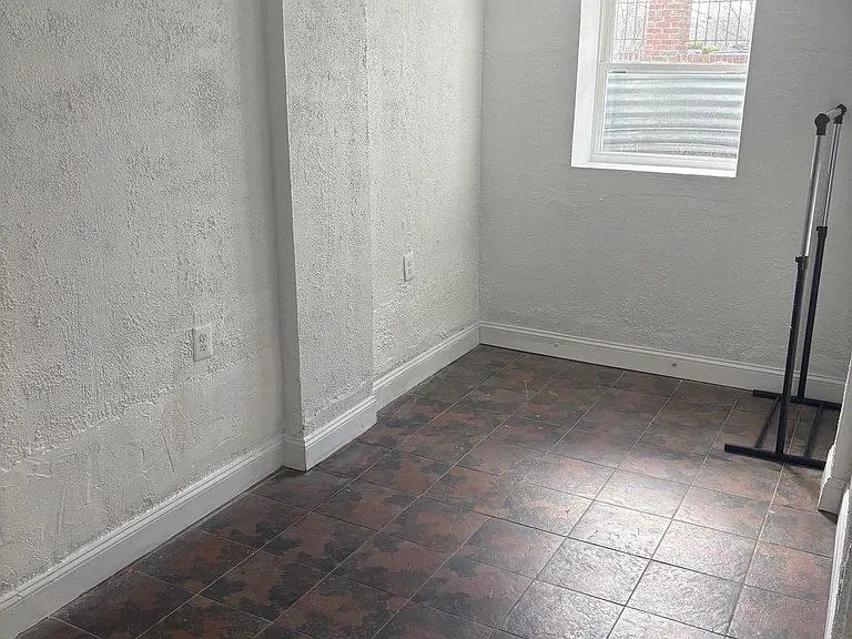 225 Missouri Ave NW — Photo 31