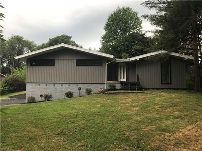 8311 Arter Ave NW, North Canton, OH, 44720