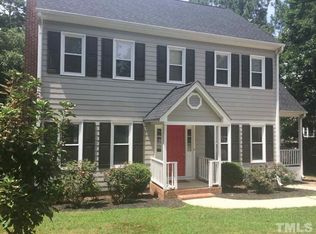 106 Ridge Hollow Ct, Cary, NC 27513