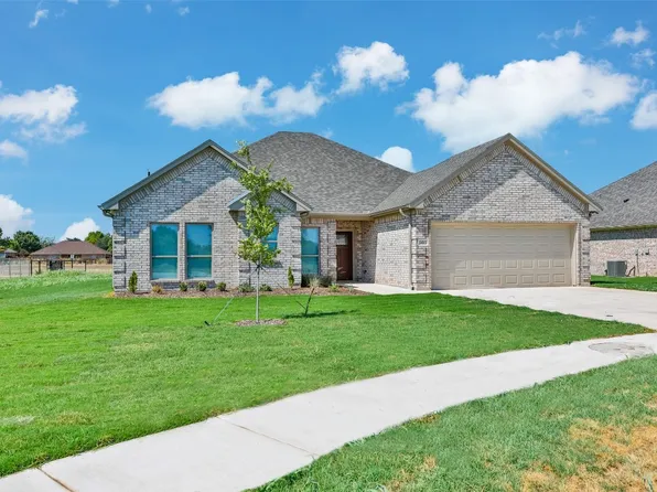 505 N Neu Dr, Lindsay, TX 76250