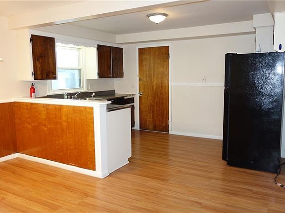 4th image of 1819 Chili Ave