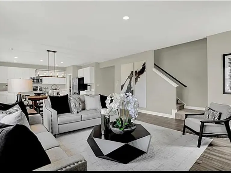 8595 Strabet Dr — Photo 7