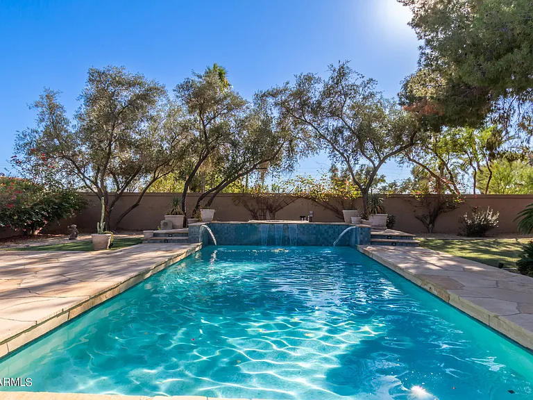 4450 E Camelback Rd #1 — Photo 46