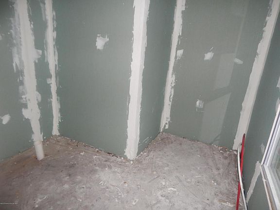3rd image of 530 N Decker Ct