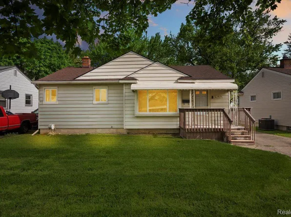 571 2nd Ave, Pontiac, MI 48340