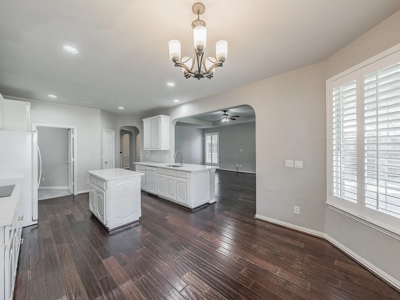 4 bed, 3510 sqft, $3,800 — Photo 4